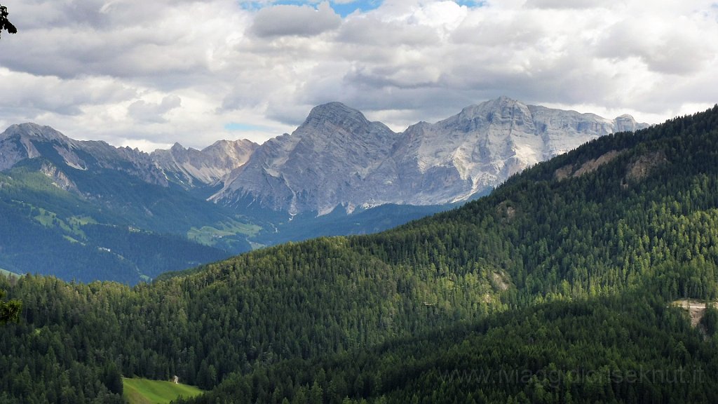 P1050380 copia.jpg - Italia,panorama alpino.
